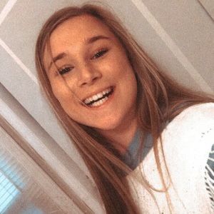 Meet your Posher, Avery